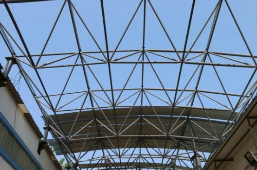 屋面yy易游体育
